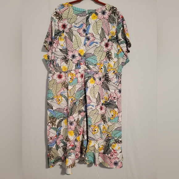 Apt. 9 women's 3X tropical floral print short sleeve ruffle hem dress - Picture 8 of 9